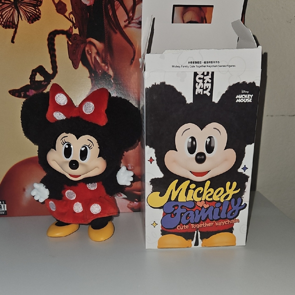 Disney Minnie Mouse Keychain - PopMart